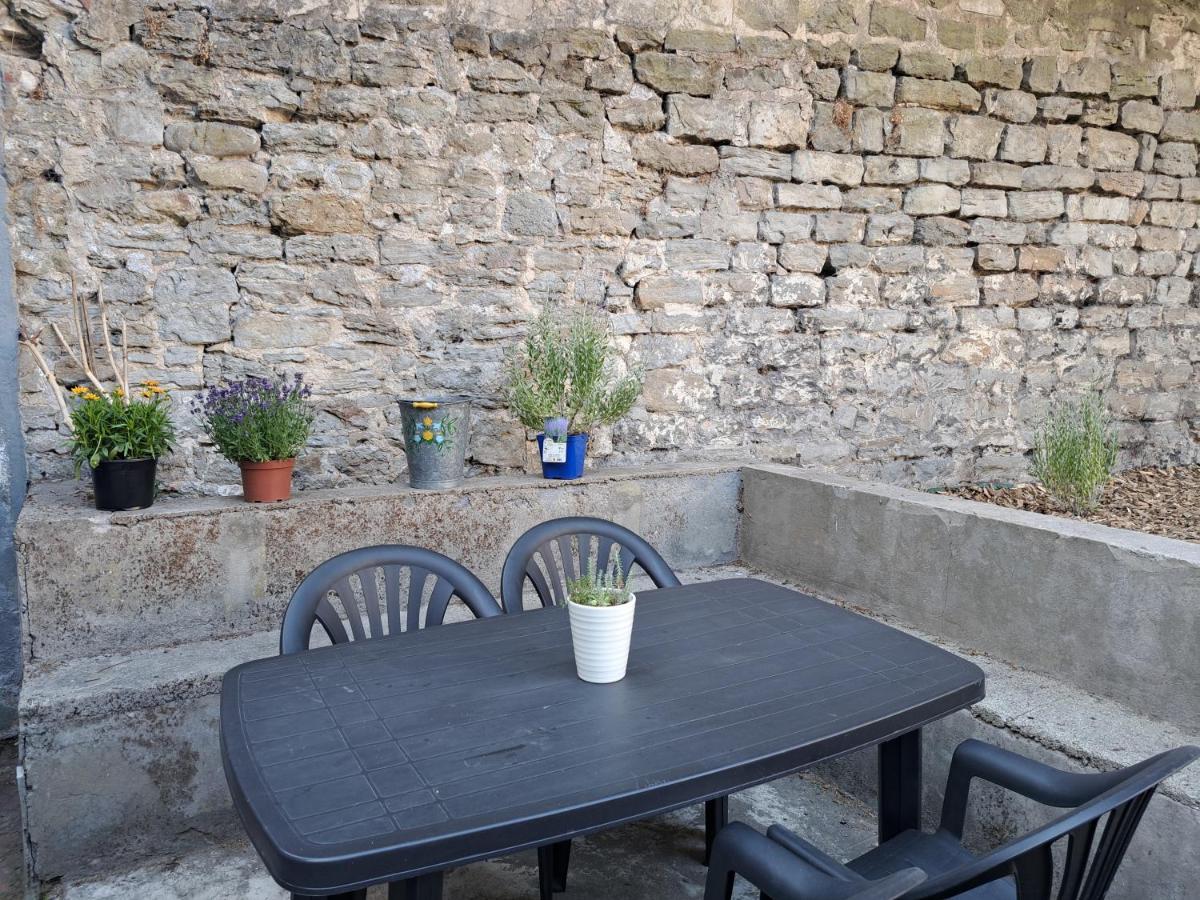 Joli T3 Avec Exterieur Proche Du Centre Et Des Remparts Lägenhet Boulogne-sur-Mer Exteriör bild